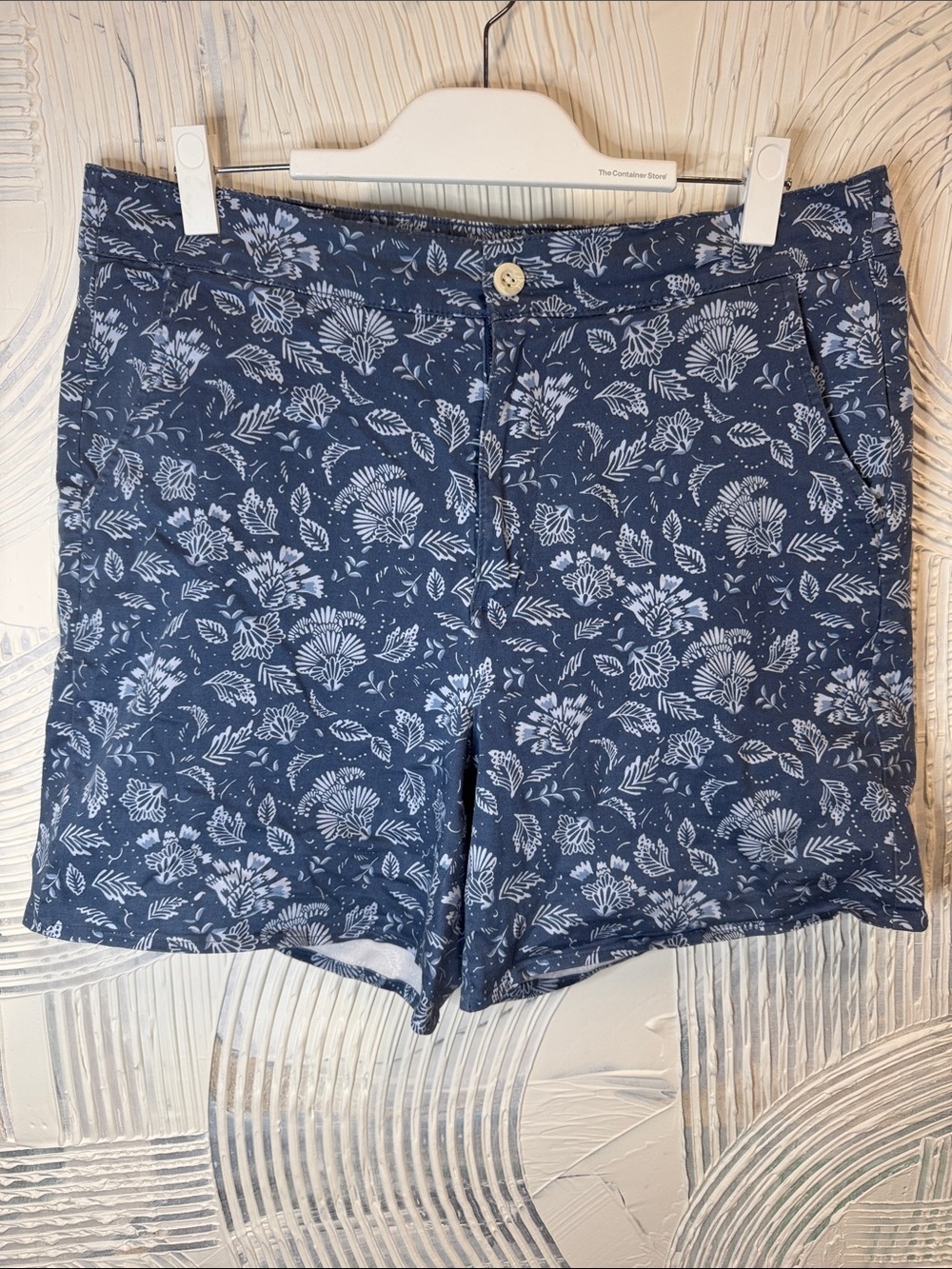 JACHS Girlfriend Navy Blue Floral Bermuda Shorts N0369